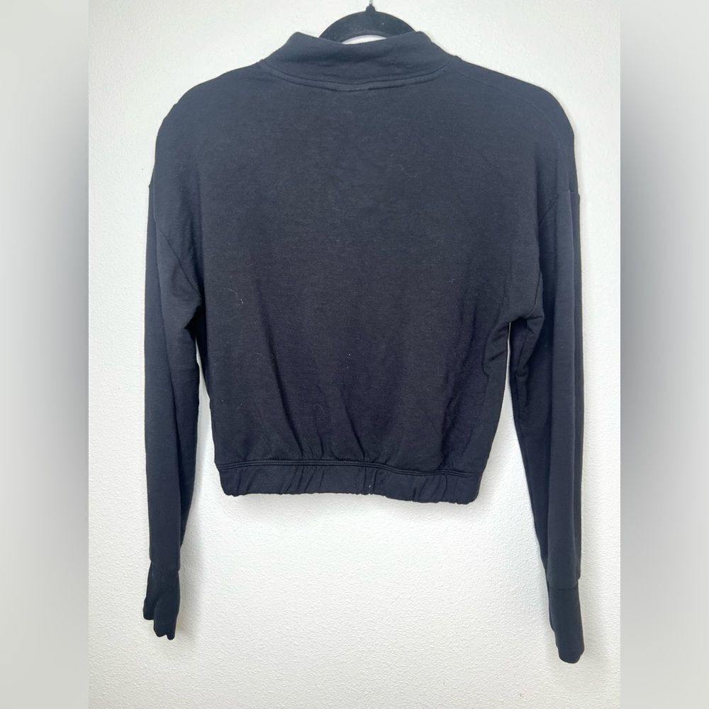 Gymshark Half Zip Sweatshirt Pippa Training Pullover 1/4 Zip Crop in black - Picture 7 of 9